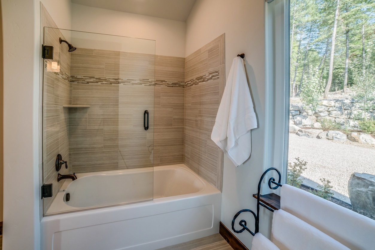 Shower & Tub Installation in Mount Washington